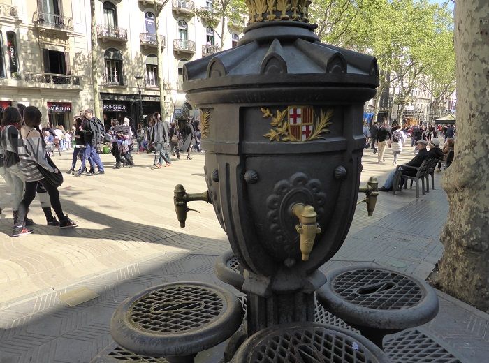 ランブラス通り、バルセロナ旧市街の最も有名な通りを徹底解説 